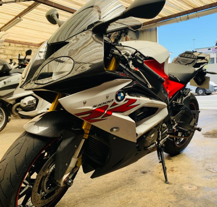 Garage moto BMW en Île-de-France - Arcueil Moto